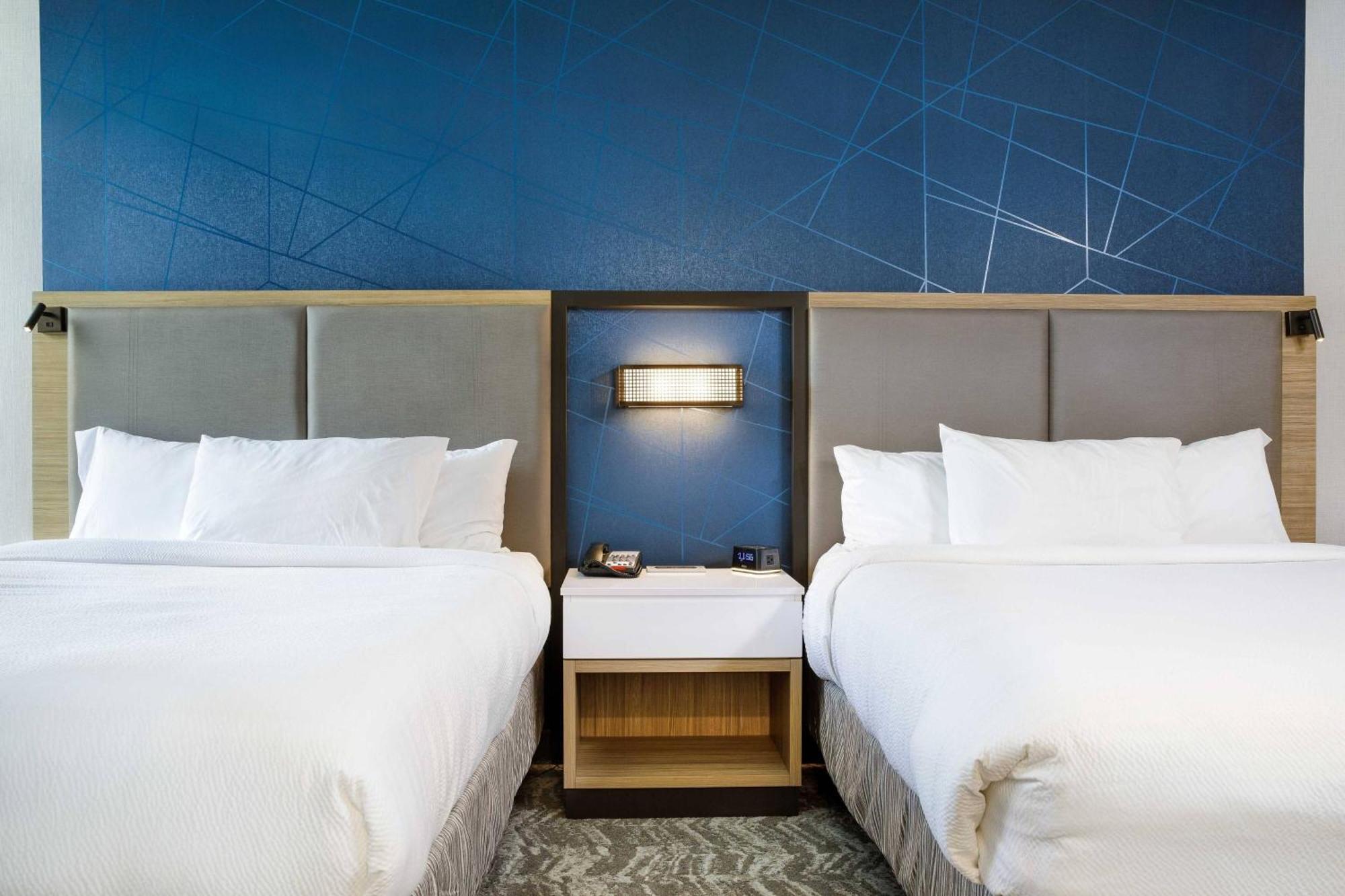 Springhill Suites By Marriott Topeka Southwest Exteriör bild
