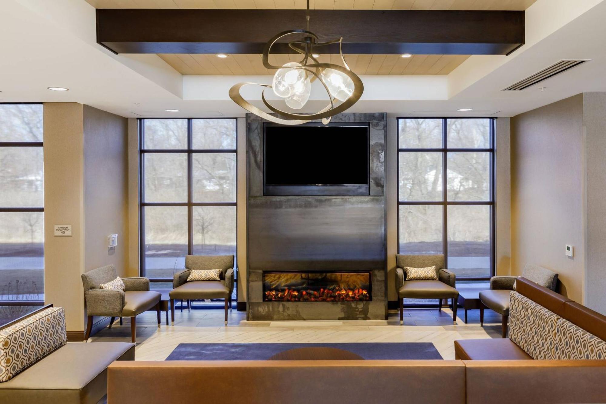 Springhill Suites By Marriott Topeka Southwest Exteriör bild