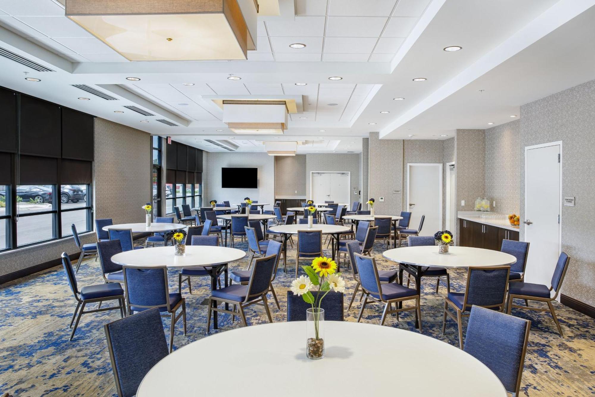 Springhill Suites By Marriott Topeka Southwest Exteriör bild